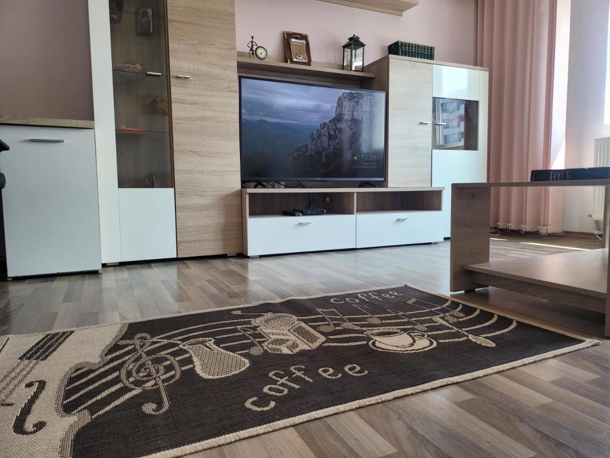 Апартаменти Quiet, Relaxing, Family Friendly Бухарест Екстер'єр фото